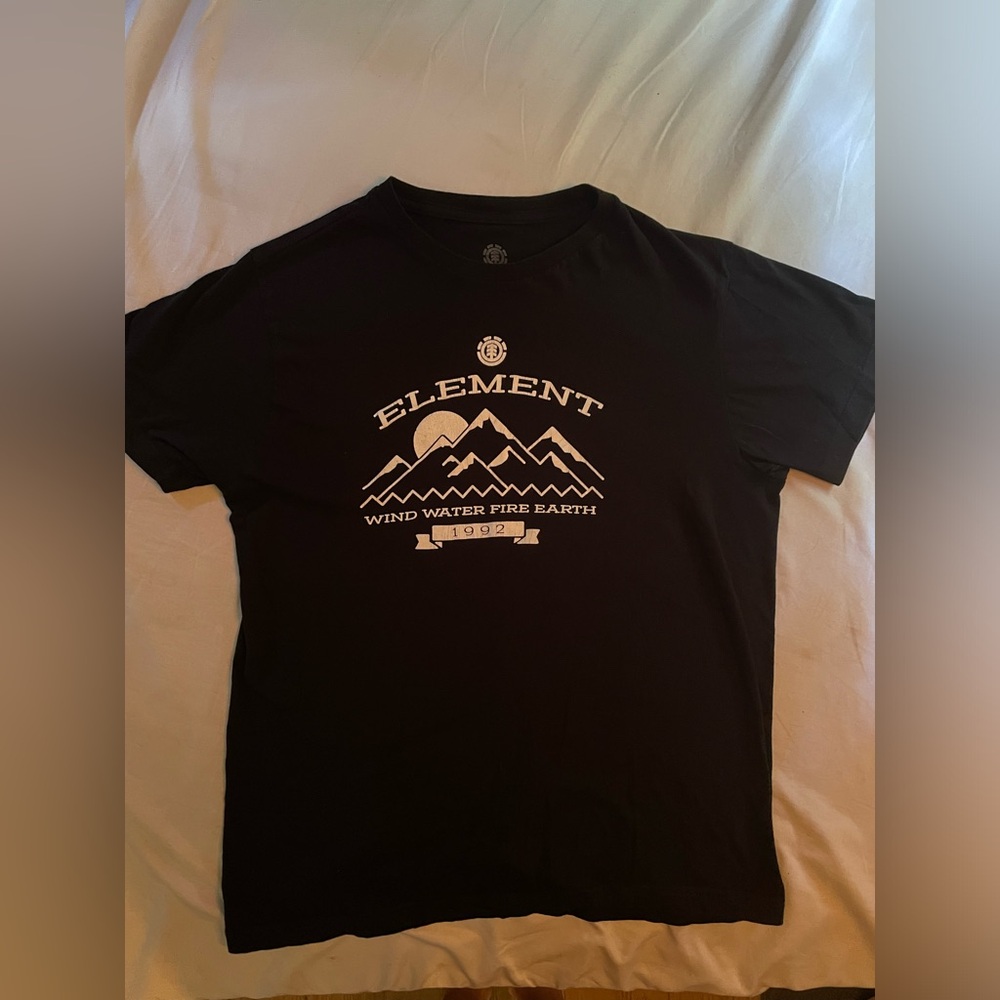 Element shirt medium